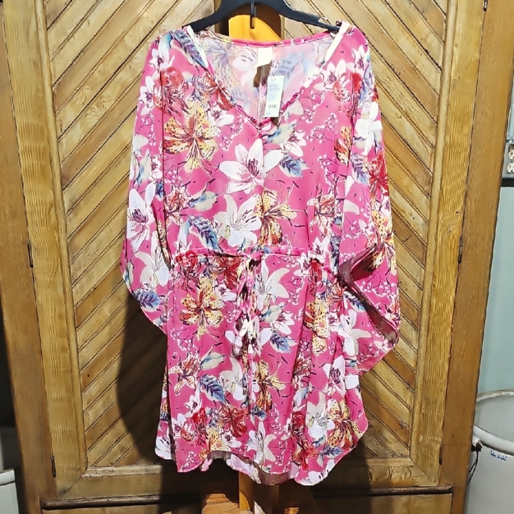 West Loop Pink Floral Women's Coverup